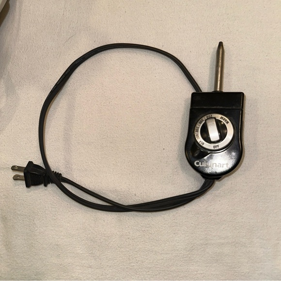 Cuisinart CSK-150 1500-Watt Nonstick Oval Electric Skillet,Brushed Stainless 18 - Picture 5 of 5